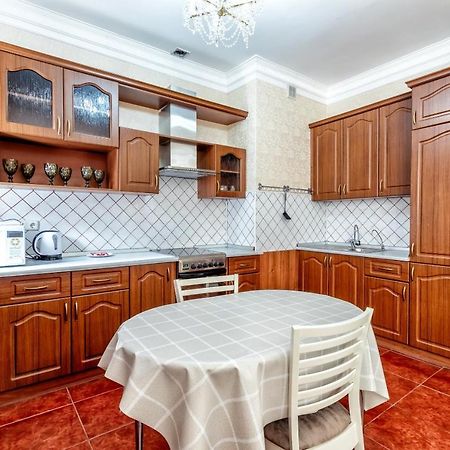 Нурсая 아스타나 외부 사진
